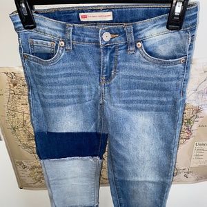 Levi’s 710 ankle super skinny jeans size 8